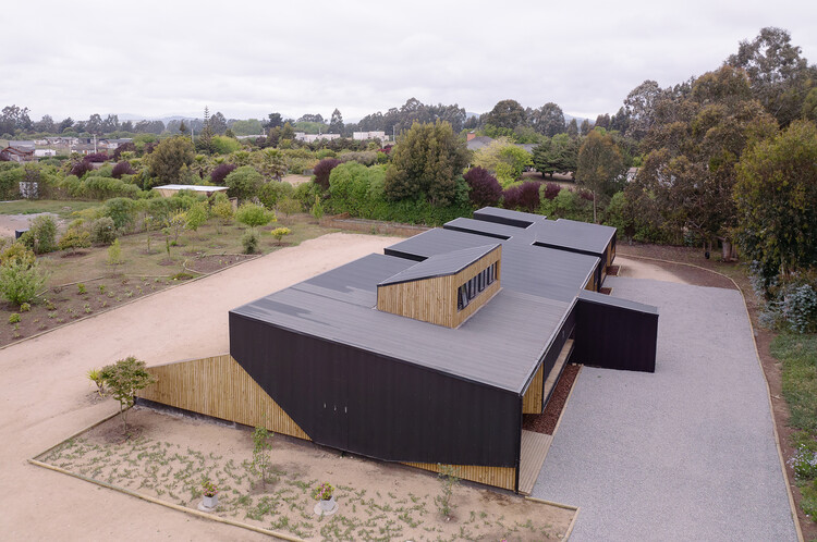 Embracing Nature: Las Vertientes House